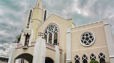 Tarlac Cathedral .